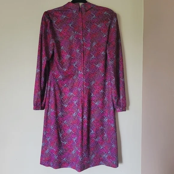 Vintage 70s pink and purple print day dress with bow tie neckline - Picture 2 of 9